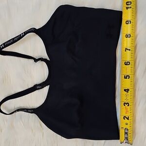 Under Armour Womens Black Athletic Sports Bra With Adjustable Straps - Medium
